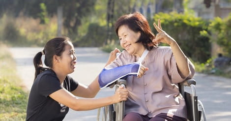 Maids (Experienced Caregivers) for Elderly Care Maids (Experienced Caregivers) for Elderly Care